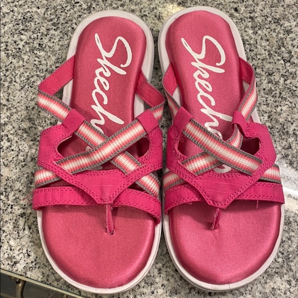 skechers sandals size 7
